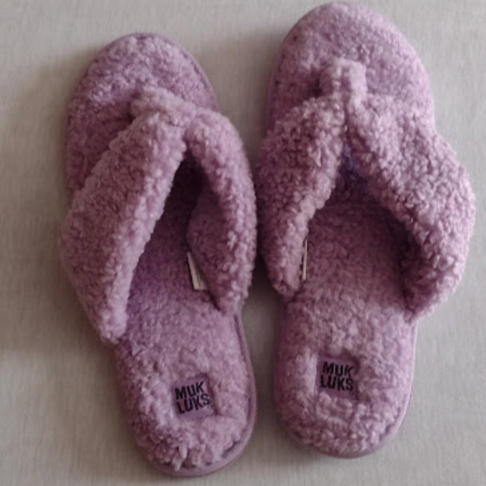 MUK LUKS Lavender Taryn Thong Slippers